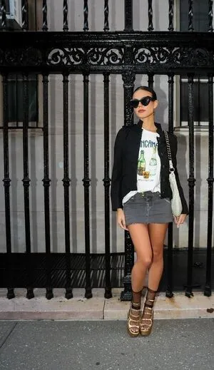 Ella Mendelsohn OnlyFans Leaked Free Thumbnail Picture - #4c9E9CHxl2