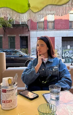 Ella Mendelsohn OnlyFans Leaked Free Thumbnail Picture - #AVI9GnR7FT