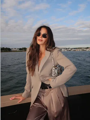 Ella Mendelsohn OnlyFans Leaked Free Thumbnail Picture - #FWyRemfw3m