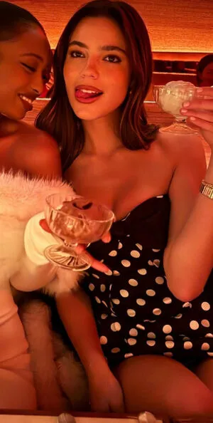 Ella Mendelsohn OnlyFans Leaked Free Thumbnail Picture - #FmjBfwniu8