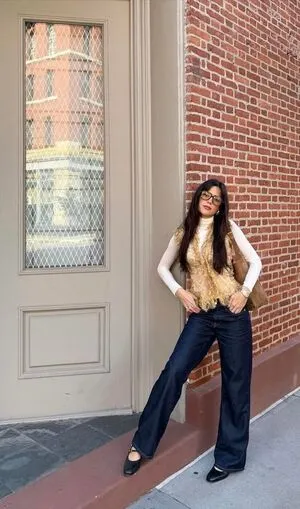 Ella Mendelsohn OnlyFans Leaked Free Thumbnail Picture - #JLs8PSzudV