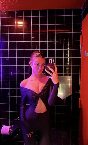 Ella Mendelsohn OnlyFans Leaked Free Thumbnail Picture - #P6hL9cGarj
