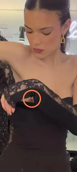 Ella Mendelsohn OnlyFans Leaked Free Thumbnail Picture - #pj4dvV0zbo