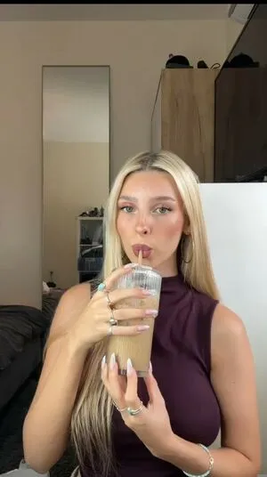 Ella Netzer OnlyFans Leaked Free Thumbnail Picture - #RoeJx060Tz