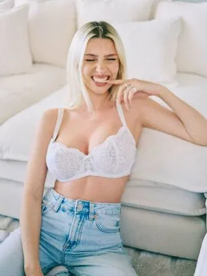 Ella Netzer OnlyFans Leaked Free Thumbnail Picture - #tGbxUrL2k2