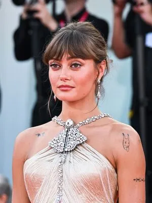 Ella Purnell OnlyFans Leaked Free Thumbnail Picture - #SPARWippsz