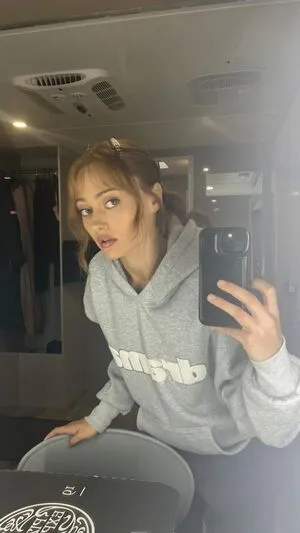 Ella Purnell OnlyFans Leaked Free Thumbnail Picture - #ciqbSBBVjB