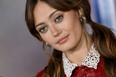 Ella Purnell OnlyFans Leaked Free Thumbnail Picture - #yMOtso403l