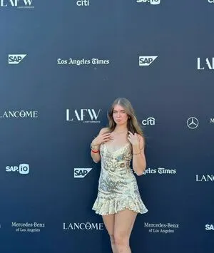 Ella Rene OnlyFans Leaked Free Thumbnail Picture - #DZRagp7oEE