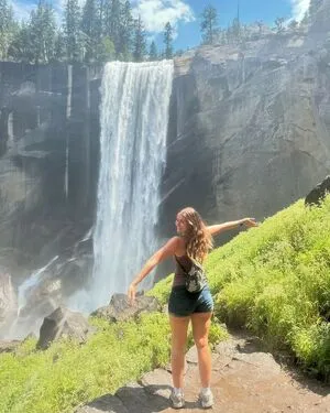 Ella Rene OnlyFans Leaked Free Thumbnail Picture - #veRN33NoHO