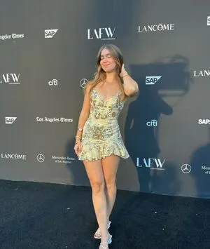 Ella Rene OnlyFans Leaked Free Thumbnail Picture - #ze0eWvx7if