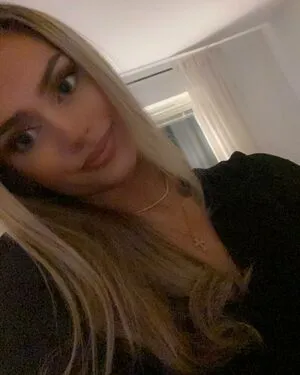 Ellaaaabergztrom OnlyFans Leaked Free Thumbnail Picture - #7JiZZ1kumY