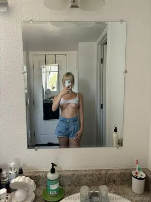 Ellabeefreshman OnlyFans Leaked Free Thumbnail Picture - #eg1AJRwddr