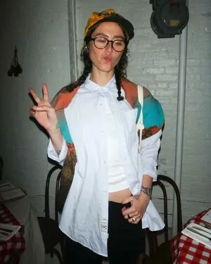 Ellaemhoff OnlyFans Leaked Free Thumbnail Picture - #KILR74ZaAn