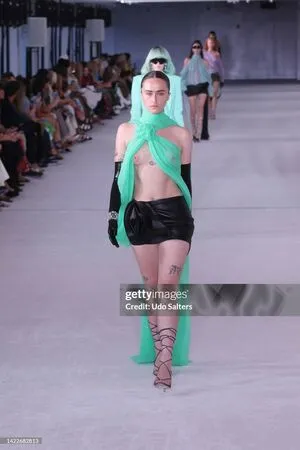 Ellaemhoff OnlyFans Leaked Free Thumbnail Picture - #nXoNw0eNLH