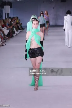 Ellaemhoff OnlyFans Leaked Free Thumbnail Picture - #vvIQaYnSvp