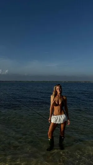 Ellahalikas OnlyFans Leaked Free Thumbnail Picture - #1nY7rM0OuA