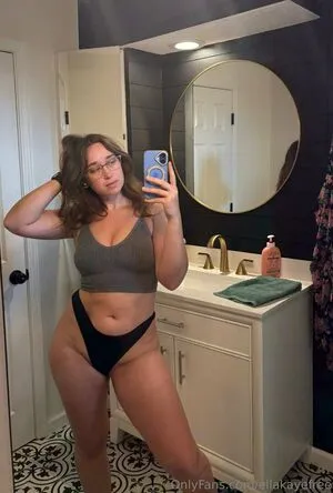 Ellakayefree OnlyFans Leaked Free Thumbnail Picture - #5FLCZPkKjK