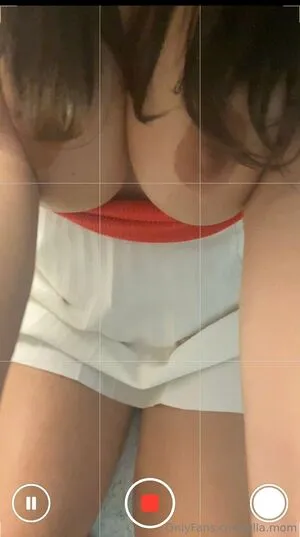 Ellamom OnlyFans Leaked Free Thumbnail Picture - #3SeDqPUIXY