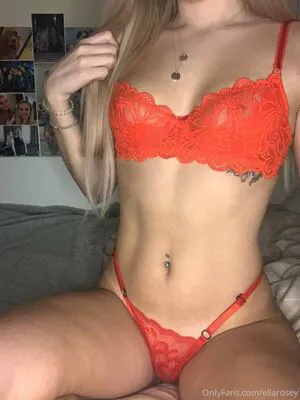 Ellarosey OnlyFans Leaked Free Thumbnail Picture - #lBMvjvZNji