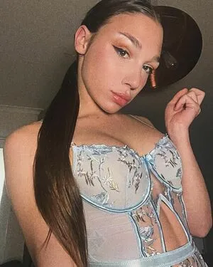 Elldesirable OnlyFans Leaked Free Thumbnail Picture - #USIhZa6ZCS