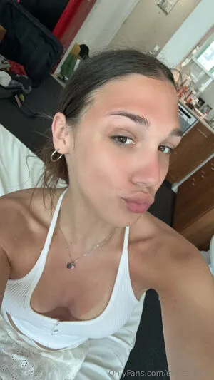 Elldesirable OnlyFans Leaked Free Thumbnail Picture - #n4tgF87VZF
