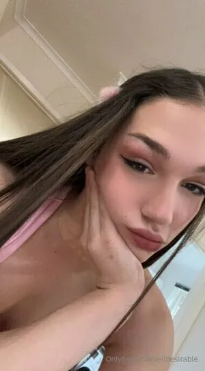 Elldesirable OnlyFans Leaked Free Thumbnail Picture - #xhttx8IChU