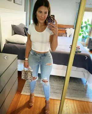 Elle Baker OnlyFans Leaked Free Thumbnail Picture - #4STjvDuORk