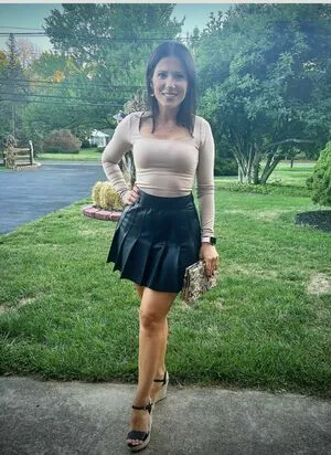 Elle Baker OnlyFans Leaked Free Thumbnail Picture - #JjS7EUmBQh