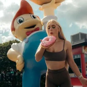 Elle Brooke OnlyFans Leaked Free Thumbnail Picture - #nm6AkYcyoX