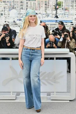 Elle Fanning OnlyFans Leaked Free Thumbnail Picture - #0OvdsSnrJP