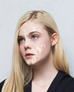 Elle Fanning OnlyFans Leaked Free Thumbnail Picture - #0VEgdl08jw