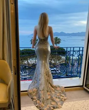 Elle Fanning OnlyFans Leaked Free Thumbnail Picture - #0tyNB35nZL