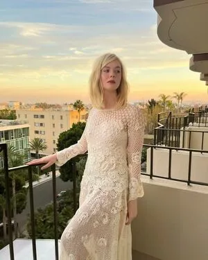 Elle Fanning OnlyFans Leaked Free Thumbnail Picture - #1Hm6n9Y7w2