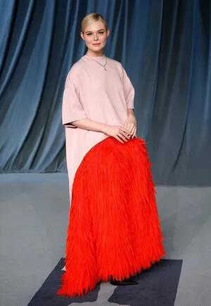 Elle Fanning OnlyFans Leaked Free Thumbnail Picture - #1jVM42oxV8