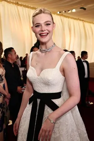 Elle Fanning OnlyFans Leaked Free Thumbnail Picture - #1uhywu3Vy4