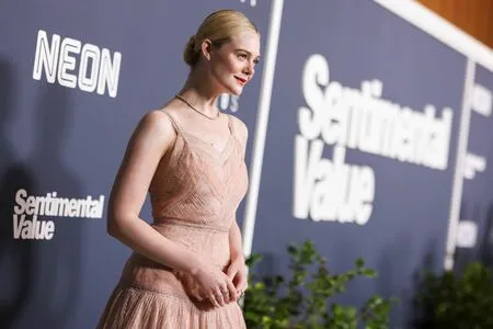 Elle Fanning OnlyFans Leaked Free Thumbnail Picture - #1xiSwEDv2o