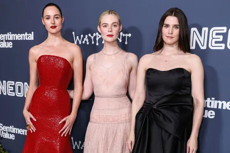 Elle Fanning OnlyFans Leaked Free Thumbnail Picture - #2BmnSV0B1O