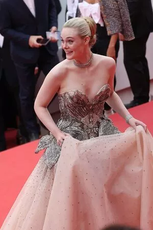 Elle Fanning OnlyFans Leaked Free Thumbnail Picture - #2KqEpewJkv