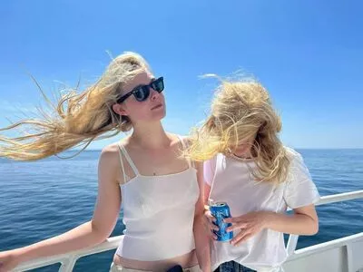 Elle Fanning OnlyFans Leaked Free Thumbnail Picture - #2Xsr81MQED