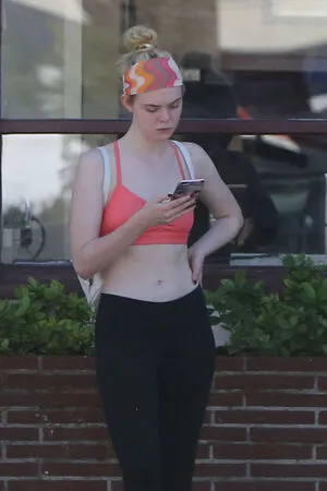 Elle Fanning OnlyFans Leaked Free Thumbnail Picture - #2pub0b7DOY