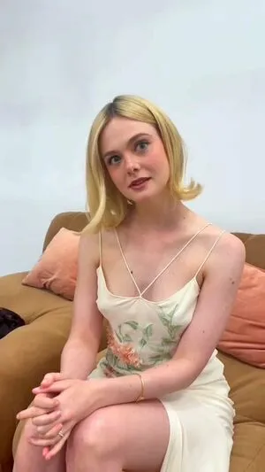 Elle Fanning OnlyFans Leaked Free Thumbnail Picture - #35ZgNV0ZOi