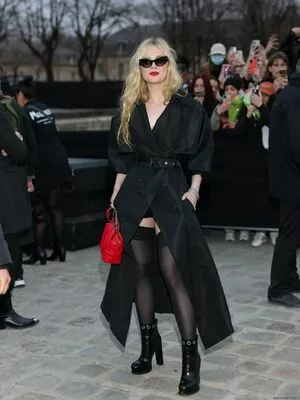 Elle Fanning OnlyFans Leaked Free Thumbnail Picture - #3C039uLjFT