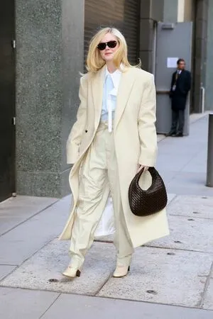 Elle Fanning OnlyFans Leaked Free Thumbnail Picture - #4DmtKLJ2wX