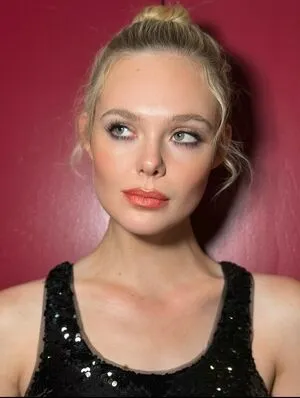 Elle Fanning OnlyFans Leaked Free Thumbnail Picture - #4KUe54GOGd