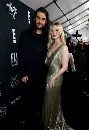 Elle Fanning OnlyFans Leaked Free Thumbnail Picture - #52bVIYWeb9