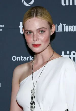 Elle Fanning OnlyFans Leaked Free Thumbnail Picture - #5IgOt523qi