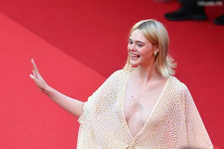 Elle Fanning OnlyFans Leaked Free Thumbnail Picture - #5iP8e37xfw