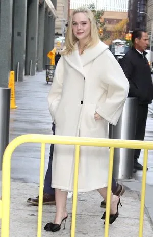 Elle Fanning OnlyFans Leaked Free Thumbnail Picture - #5phGsFnTiF