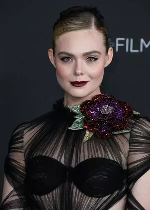 Elle Fanning OnlyFans Leaked Free Thumbnail Picture - #6EvR1Xixc4